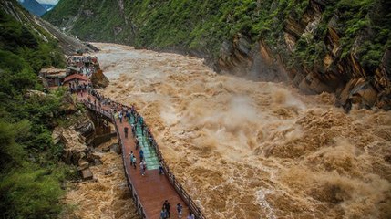 虎跳峡2.jpg