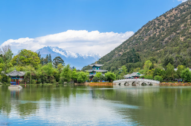 黑龙潭公园1.jpg