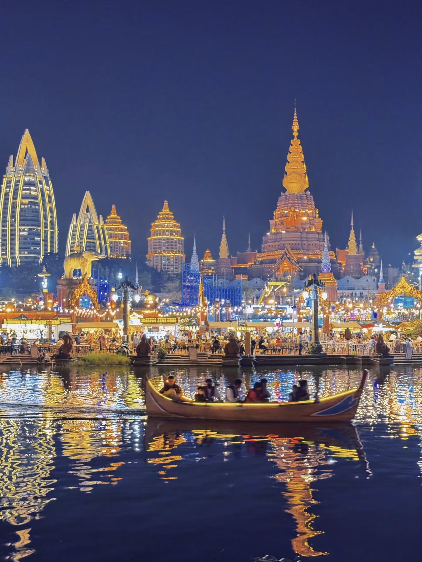 1761903492851912.jpg 8edddcb2ca8efdbffbbc44110839f341.jpg